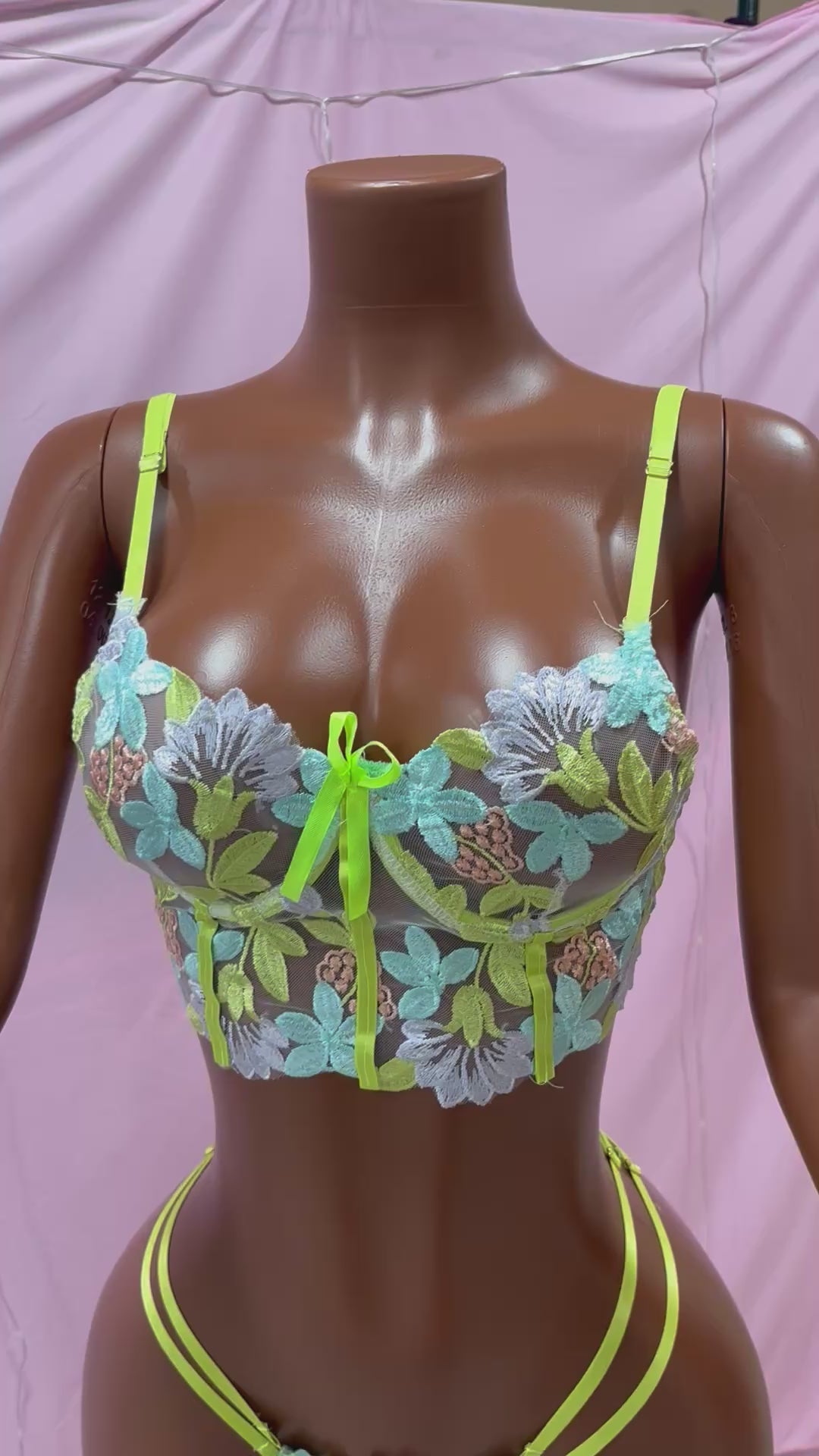 Bloomed out floral set